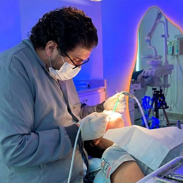 Dr. Lucas Garbeloti - Petry Ortodoncia